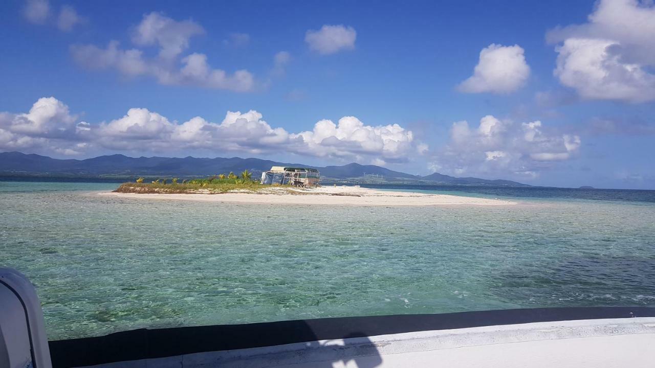 L'ALIZÉE&SPA Jacuzzi privatif haut de gamme Sainte-Rose Esterno foto